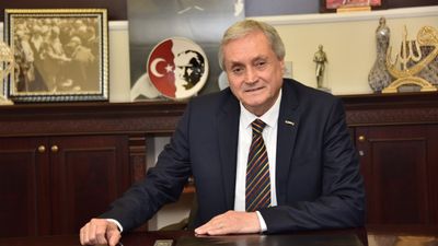 CHP'li Bozüyük Belediye Başkanı: Osmanlı, topraklarımızı parsel parsel sattı