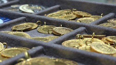 Altın yükselmeye devam ediyor! 14 Nisan gram, çeyrek ve cumhuriyet altın fiyatları