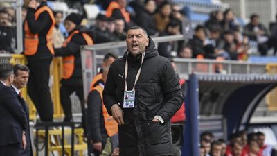 Taraftarla tartışma yaşayan Burak Yılmaz'dan açıklama: Ben böyle şeylere gelemem