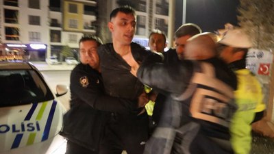 Aksaray'da alkollü sürücü polis ekiplerine küfür yağdırdı