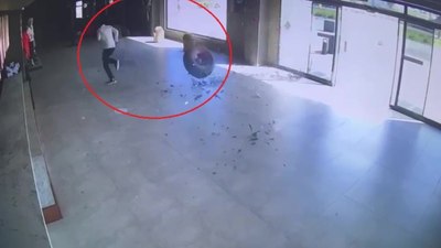 Antalya'da Rus turist ölümden döndü
