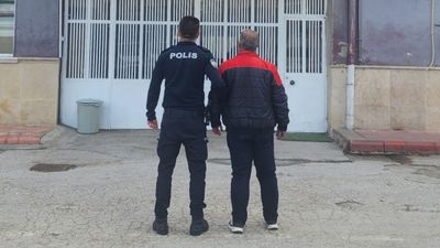 Afyonkarahisar'da muayene için gittiği hastanede televizyon çaldı
