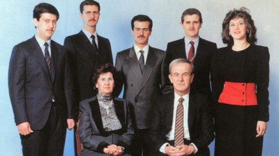 Beşar Esad'ın babası Hafız Esad'ın mezarı yağmalandı