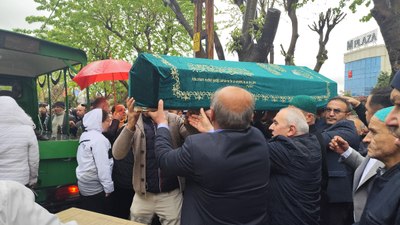 İstanbul'da metruk binada cesedi bulunan Fatih Aydın son yolculuğuna uğurlandı
