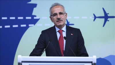 'Türk hava sahasında  transit uçuş rekoru kırıldı'