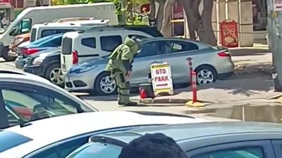 Antalya'da şüpheli çantadan bilgisayar klavyesi çıktı