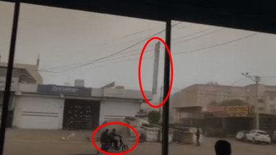 Mardin'de fırtınada uçan levha tellere çarpıp düştü: Motosikletliler ölümden döndü