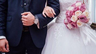 Evlilik desteğine başvuran genç sayısı 100 bin 142 oldu