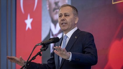 Kırmızı Bültenle aranan 4 suçlu, Türkiye'ye iade edildi