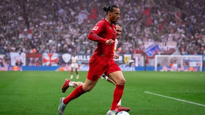 Şampiyonluk ertelendi! Bayern Münih, Leipzig'le berabere kaldı