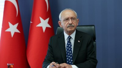 "Özgür Özel’e yapılan saldırıyı lanetliyorum"