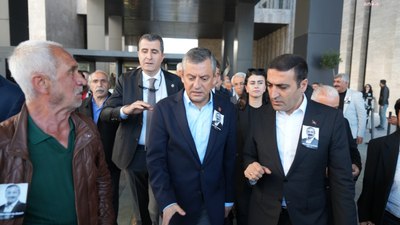 Özgür Özel'e saldırı anı