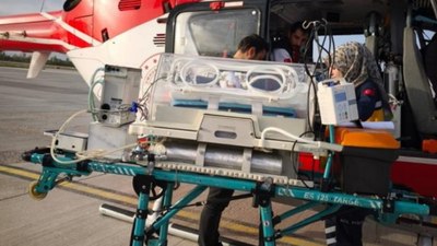 Ağrı'da ambulans helikopter, 10 günlük bebek için havalandı