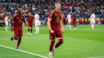 Roma sahasında Fiorentina'yı yendi