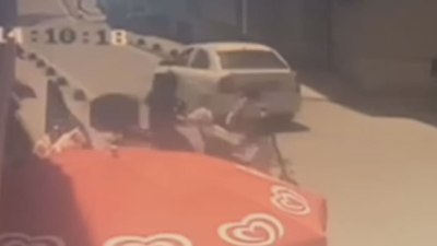 Silivri'de motorsiklet ile skuterin çarpıştığı anlar
