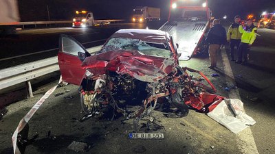 Ankara-Niğde Otoyolu'ndaki feci kazada 4 kişi öldü