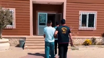 Tekirdağ'da çaldıkları motosikleti otlarla kapatıp sakladılar