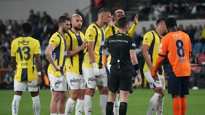 Fenerbahçe'de Sofyan Amrabat ve İsmail Yüksek cezalı duruma düştü