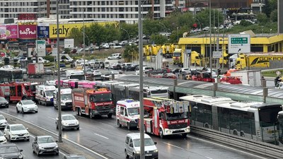 Beylikdüzü'nde metrobüs kazası: 14 yaralı