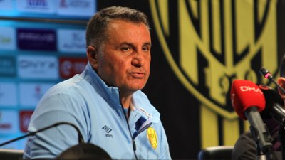 Mustafa Kaplan: Ankaragücü büyük bir camia düştüğü yerden kalkabilir