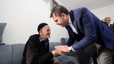 Kahramanmaraş'ta vatandaşlarla bir araya geldi