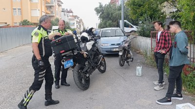 Antalya'da polisi görünce kaçtı, cezayı yedi