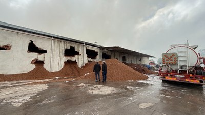 Sakarya'da fındık fabrikasında çıkan yangın kontrol altına alındı