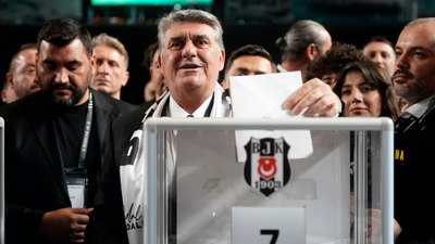 Beşiktaş'ta Serdal Adalı oyunu kullandı
