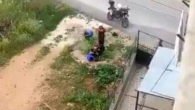 Antalya'da bir kişiyi darbeden 2 polis görevden uzaklaştırıldı