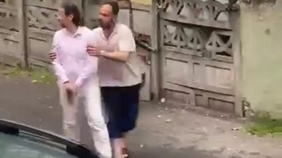 Sakarya'da egzoz sesinden rahatsız oldu tabancayla dışarı çıktı