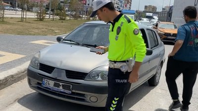 Aksaray'da plakasını bantla kapatan sürücüden ilginç savunma