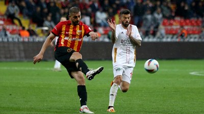 Kayseri konuk ettiği Antalya'yı 3 golle geçti