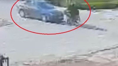 Bursa'da otomobille çarpışan motosikletteki 2 kişi yaralandı