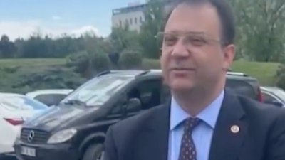 CHP'li İnan Akgün Alp, Meclis'e scooterla gitti: Memleketimizin dağlarına bahar geliyor