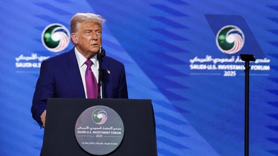 Donald Trump duyurdu: ABD, Suriye'ye tüm yaptırımları kaldırdı