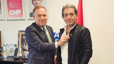 Şef Hazer Amani, CHP'ye üye oldu