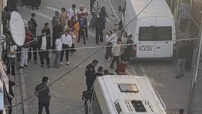 İstanbul'da servis aracının çarptığı çocuk ağır yaralandı
