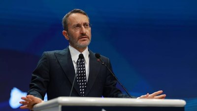 İzmir'de gazetecileri darbedenleri kınadı