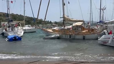 Muğla'da fırtına: Tekneler karaya oturdu, çatılar uçtu
