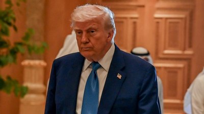 Donald Trump, Suriye yaptırımlarında İsrail'in fikrini sormadığını açıkladı