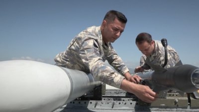 Gök Vatan'ın gizli kahramanları: Uçak bakım teknisyenleri