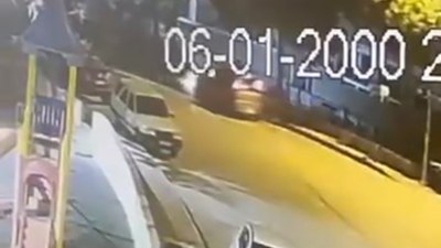 Bursa’da park halindeki araçlara çarpıp kaçtı