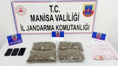 Manisa'ya uyuşturucu getirirken yakalandılar