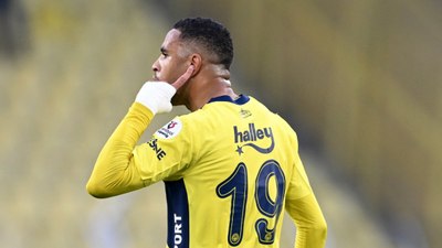 Fenerbahçe'de En-Nesyri'den tepki çeken hareket