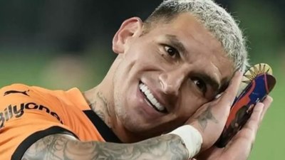 Lucas Torreira'dan yeni aşk karesi