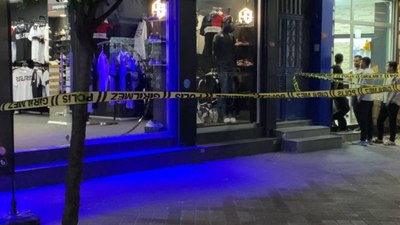 Bağcılar'da silahlı saldırı: Çok sayıda yaralı var