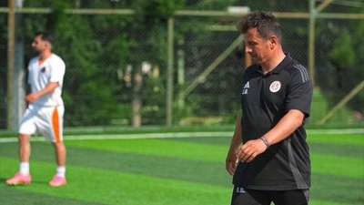Emre Belözoğlu'ndan öğrencilere sürpriz!