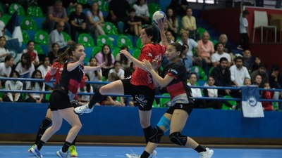 Hentbol Kadınlar Süper Ligi'nde şampiyonluğa Yalıkavak ulaştı