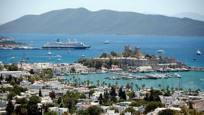 Bodrum'da tatilin maliyeti: Kişi başı oda 43 bin, plaj girişi 6 bin lira
