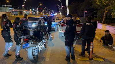 Edirne’de ehliyetsiz sürücü trafiği birbirine kattı